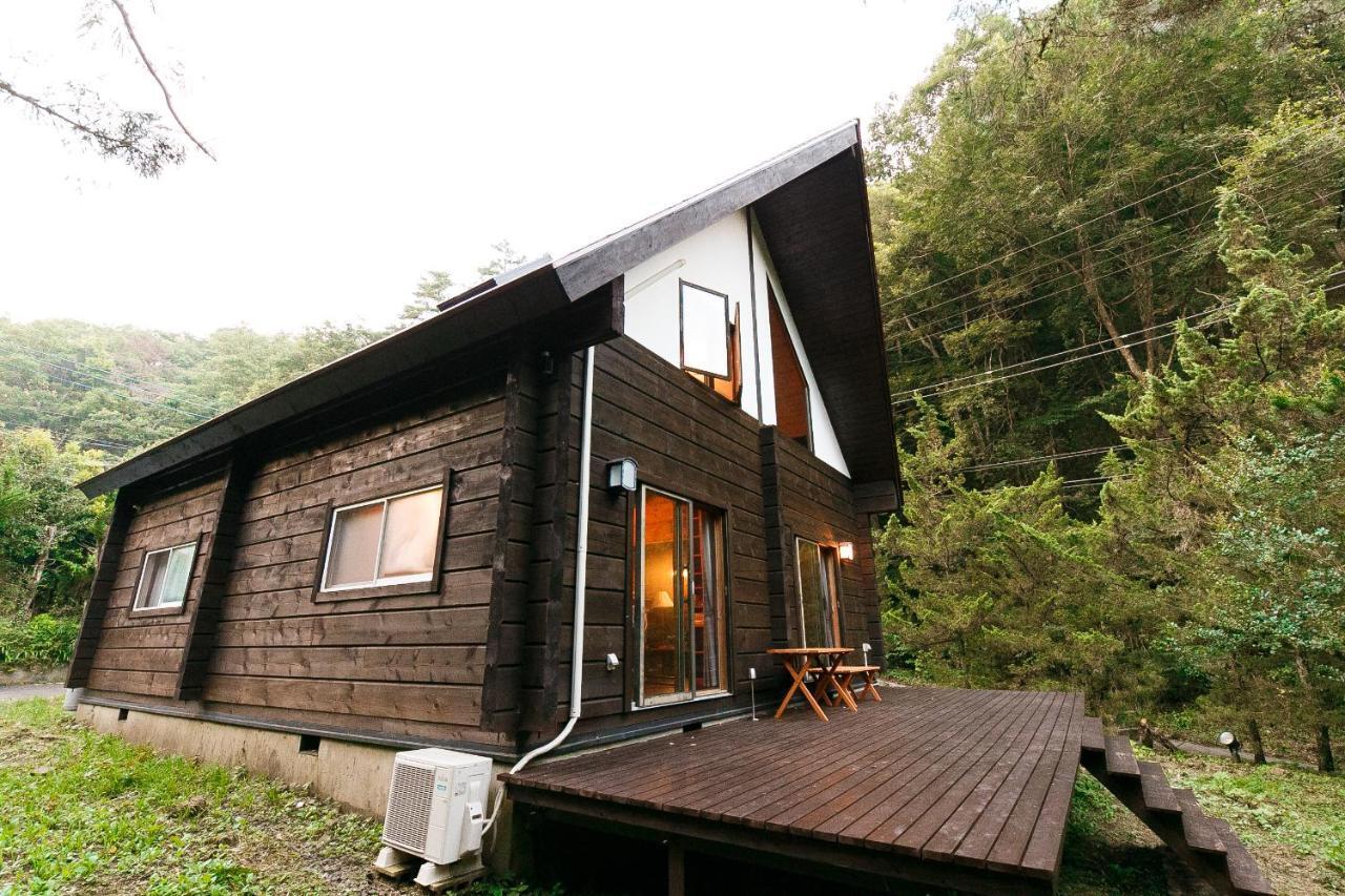 ログハウスせせらぎ Tsuru Exterior foto